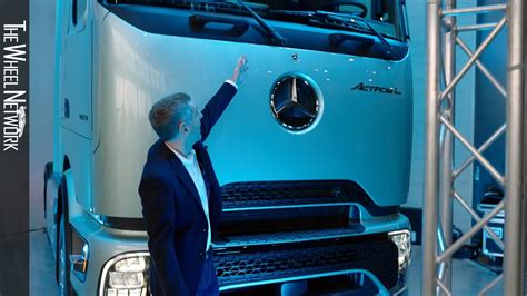 Mercedes Benz Actros L Reveal Youtube