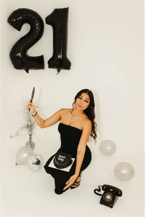 21st Birthday Photoshoot In 2024 21st Birthday Photoshoot Birthday Photoshoot 21st Birthday