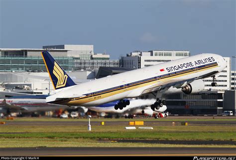 V Syk Singapore Airlines Boeing Photo By Mark H Id