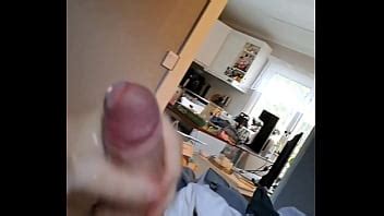 Mira cómo se corre mi gran polla XVIDEOS