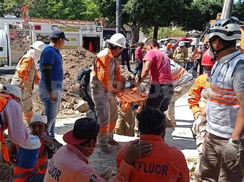 Tres Obreros Quedan Sepultados Tras Derrumbe