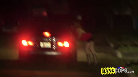 Black Suspect Is Coerced Into Drilling Milf Cops At Police Station