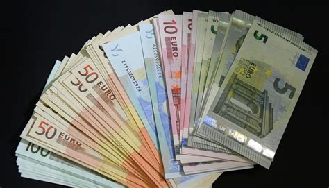 Currency of Montenegro: money exchange, banks, credit cards