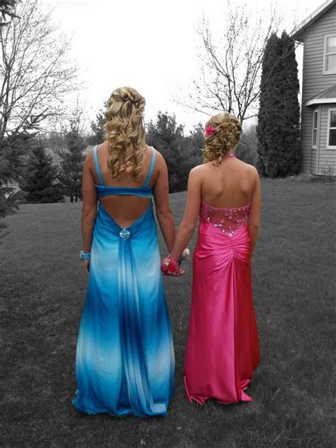 Best Friend Prom Picture | Prom dresses, Prom pictures, Red formal dress