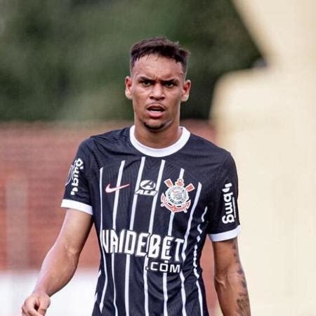 Corinthians Acerta Renova O De Contrato Destaque Da Copinha