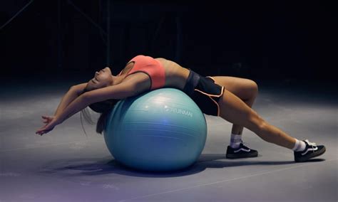 Cómo elegir un fitball adecuadamente