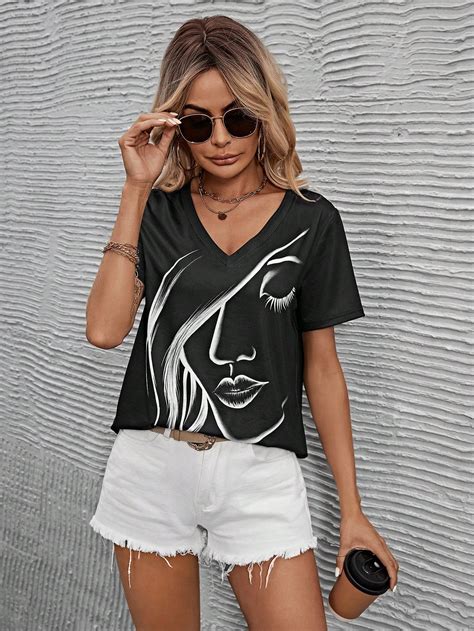 Shein Lune T Shirt Figure Col En V Mode En Ligne Shein France