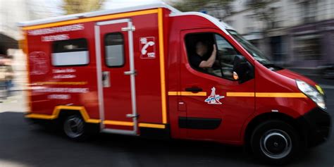 Paris Un Mort Dans Lincendie Dun Immeuble