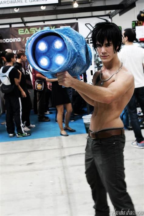 Fairy Tail: 10 Gray Cosplay That Look Just Like The Anime