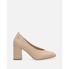 CZÓŁENKA W KOLORZE BEŻOWYM PELLE NUDE