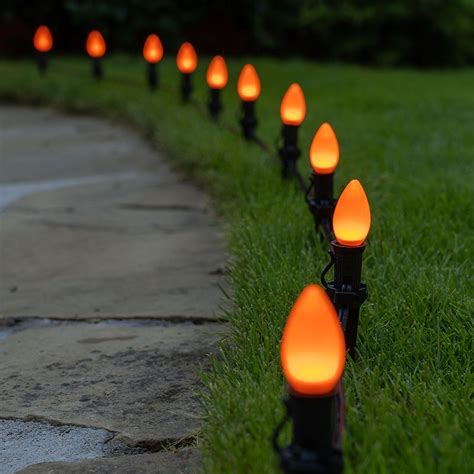 Pathway Lights: Highly Versatile Landscape Lighting