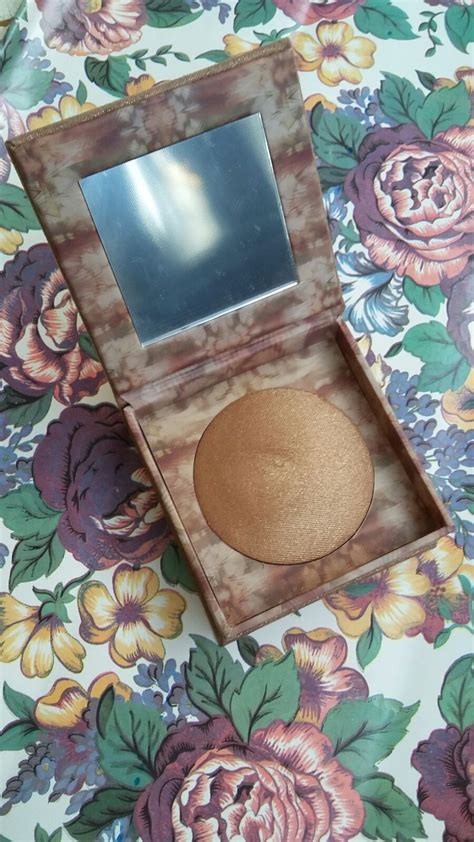 Urban Decay Naked Illuminated Shimmering Powder Review And Swatches