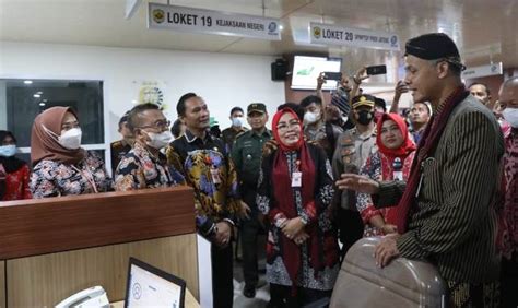 Ganjar Resmikan Mal Pelayanan Publik Ke 17 Di Jateng Halo Semarang