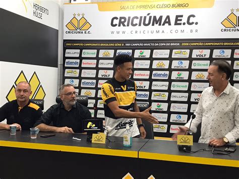 Criciúma anuncia chegada aos 10 mil sócios Esporte 4oito