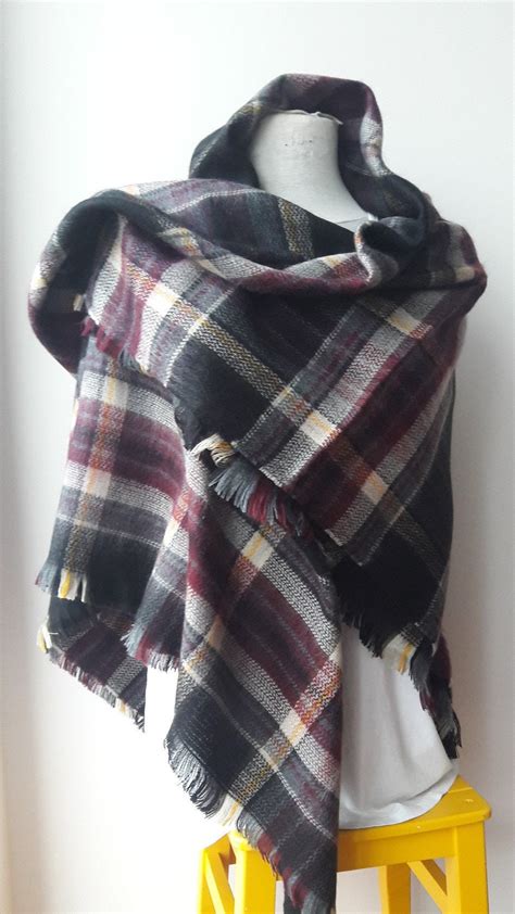 Scottish Classic Plaid Blanket Scarf Burgundy Gray Black-tartan Plaid ...