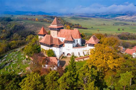 Viscri Bilder – Durchsuchen 1,290 Archivfotos, Vektorgrafiken und ...