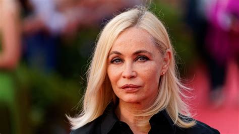 Emmanuelle Béart l actrice révèle l inceste dont elle a été victime