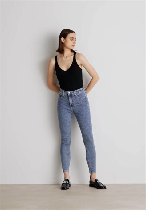 Calvin Klein Jeans High Rise Super Skinny Ankle Jeans Skinny Fit