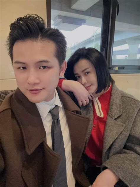 Góc khuất hôn nhân của bom sex Tiêu Thục Thận và chồng kém tuổi