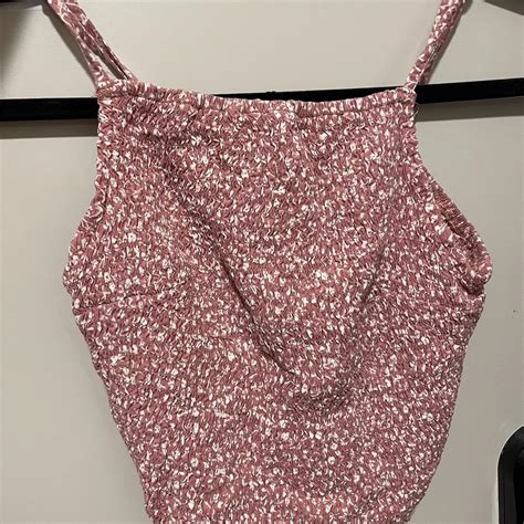 Hollister Co Women S Pink Crop Top Depop