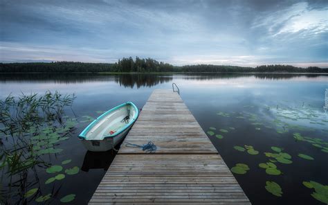 Dka Przy Pomo Cie Na Jeziorze Muskan Lake