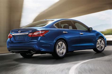 Honda Accord Vs Nissan Altima Which Is Better Autotrader