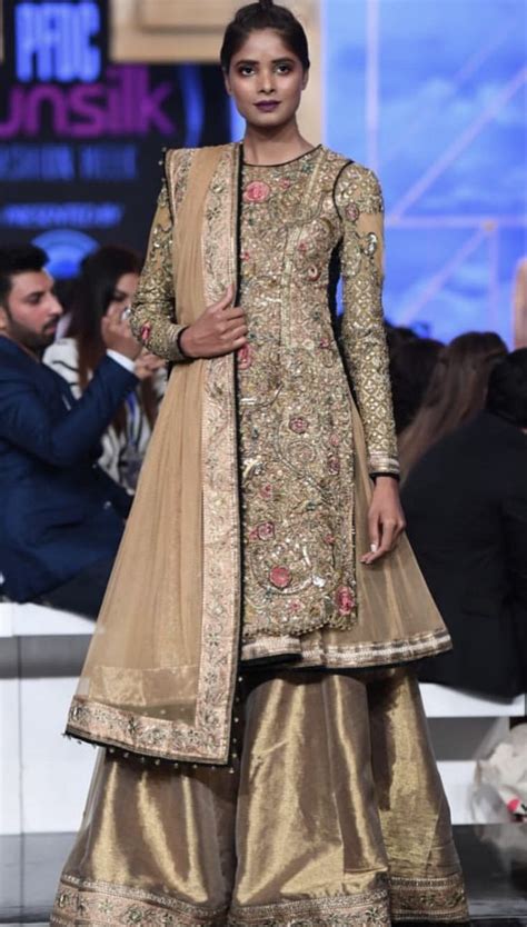 Nikkah Dholki Outfit Inspo For Brides Pakistani Bridal Couture