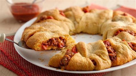 Pizza Crescent Ring Recipe