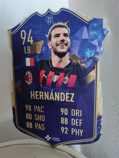 Fifa Ultimate Team Theo Hernandez Toty Card Gigante Cardsplus It