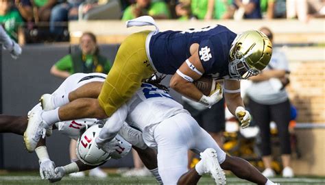 Sam Hartman Stout Defense Lead Notre Dame In Rout Of Tennessee State