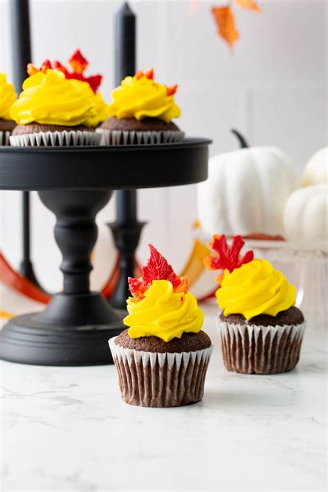 Easy Fall Cupcake Decorating Ideas - Fab Everyday