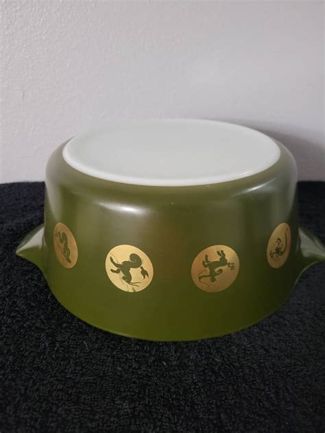 Pyrex Promo Zodiac Round Casserole Dish Etsy