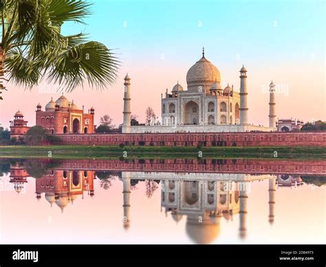 Taj Mahal Beautiful Scenery In India Uttar Pradesh Agra Stock Photo