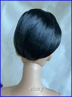 Tonner Tyler Wentworth Nude Bewitched Sydney Chase Fashion Doll Stand Tonner Tyler Wentworth