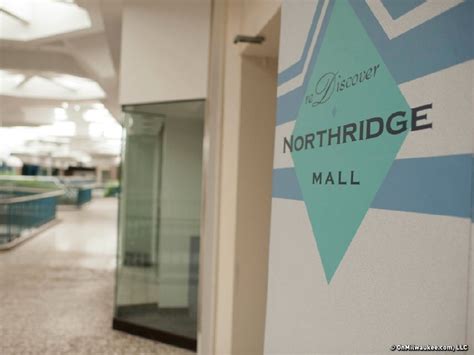 Marketplace Inside A Ghost Mall Northridge Sits Quietly Unknown Future Ahead