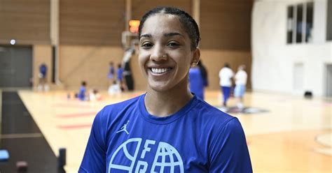 Basket Quipe De France F Minine Gabby Williams Est De Retour Lyon