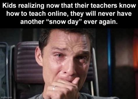 19 Snow Day Memes to Keep You Occupied While You're Stuck Inside