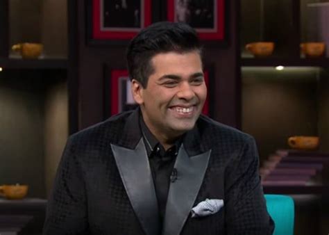 How Twinkle Khanna Was Warned About Gay Akshay Kumar By Mom Dimple