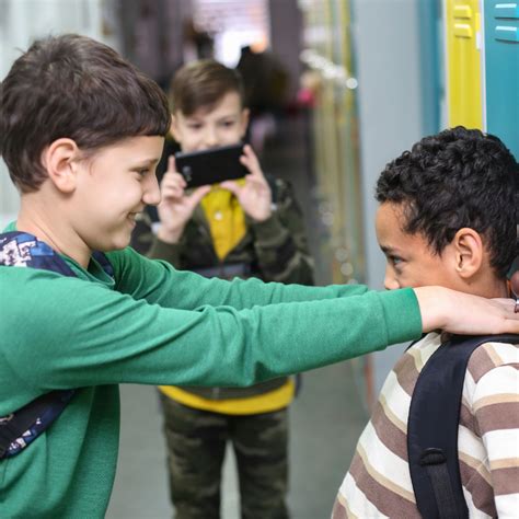 Sem Bullying Aprende A Ensinar O Teu Filho A Proteger Se