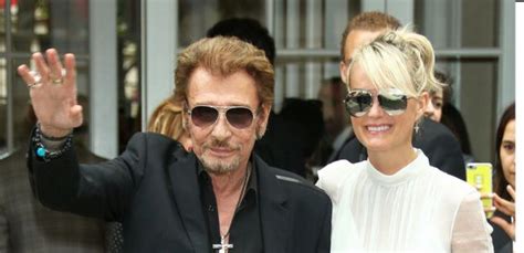 Pour Johnny Hallyday un hommage populaire aux Champs Elysées samedi