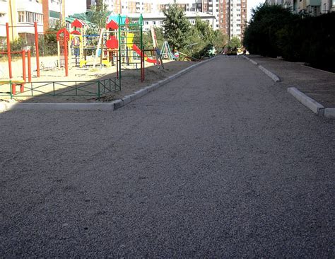 В Улан-Удэ начали благоустраивать дворы