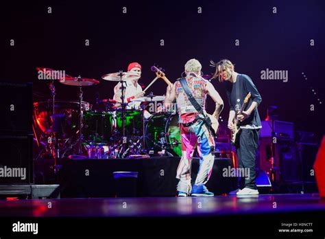 Red Hot Chili Peppers Band Hi Res Stock Photography And Images Alamy