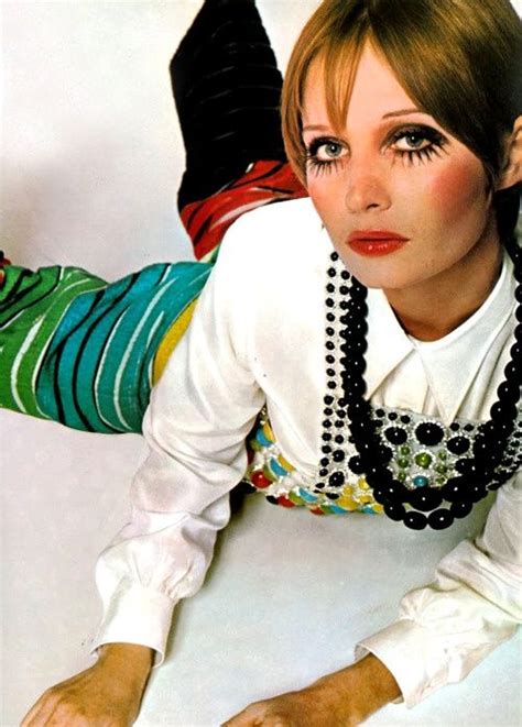 Twiggy By David Bailey For UK Vogue 1968 Vintage Fashion 1960s