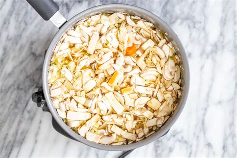 Vegan Hot And Sour Soup With Ramen Vegan Richa