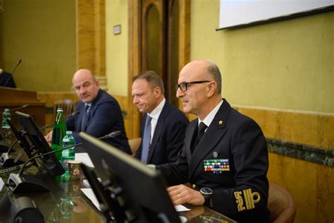 Guardia Costiera Operazione Complessa Senza Traccia A Tutela Dei