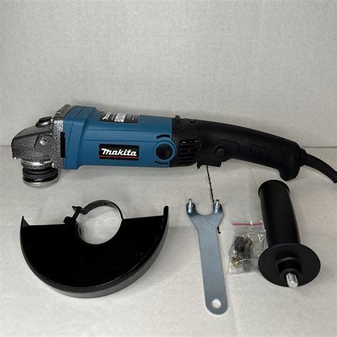 Болгарка Makita GA6020C (регулировка оборотов, плавный пуск, +КОМПЛЕКТ ...