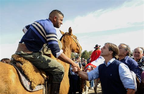 Presidente Lacalle Pou participó en inauguración de puente sobre río