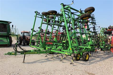 Культиватор John Deere 980 - 54 стойки 13 метров - Завод "Гефест"