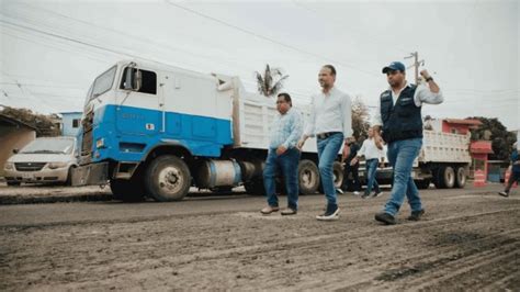 Juan Manuel Un Nue Inspecciona Obras De Infraestructura En Colonias De