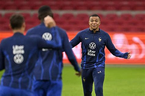 Officiel Les Bleus Avec Coman Et Kolo Muani Plut T Que Demb L Et Giroud